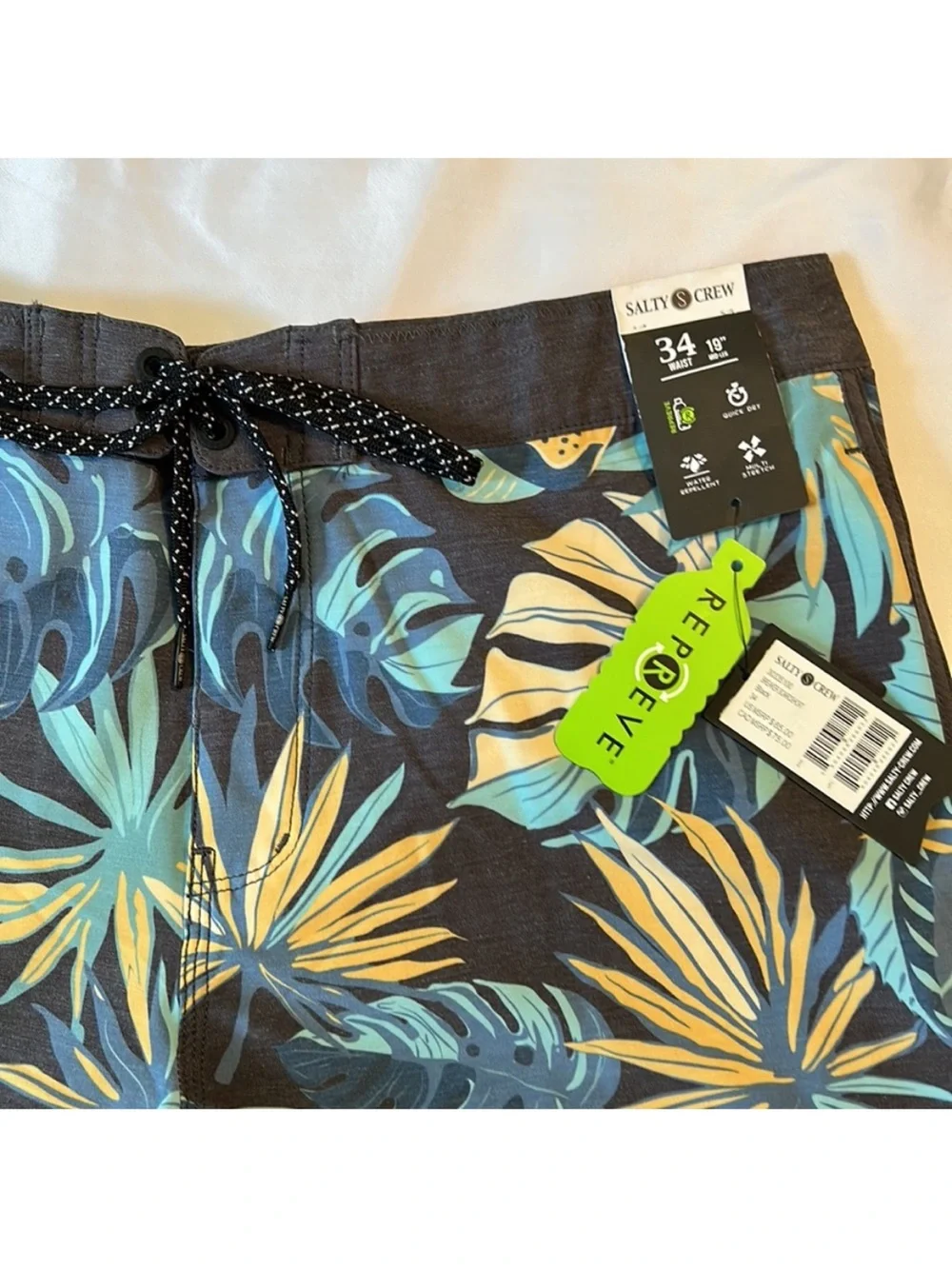 Salty Crew 34 Board Shorts Breaker Boardshort in Black NWT